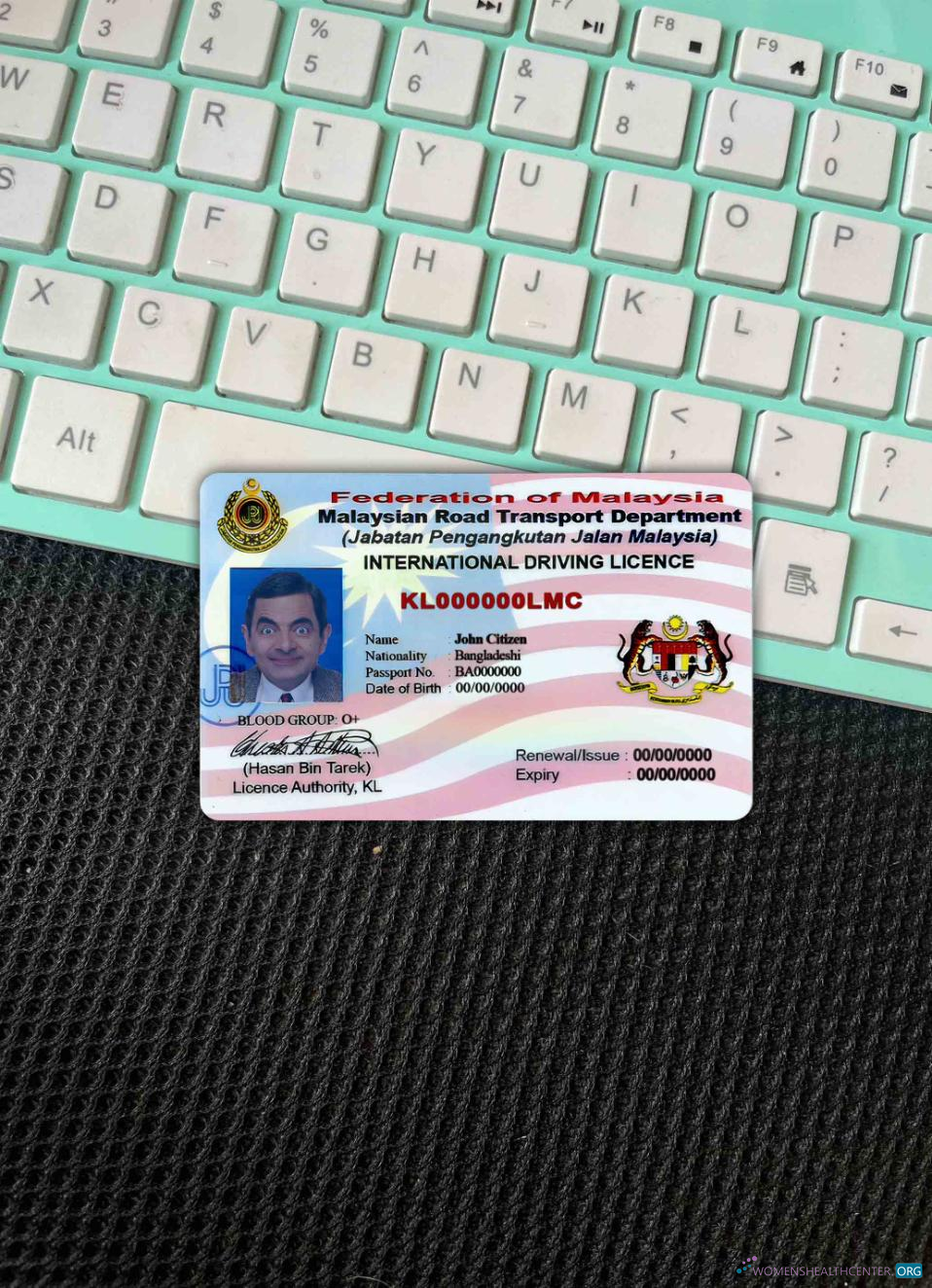 Download Malaysia driving license version 2 photolook FRONT Photoshop template